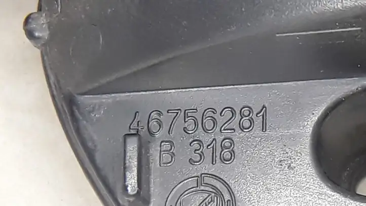 Alfa Romeo 147 (2000 - 2004) 46756280 Указатель поворота передний — фото 3