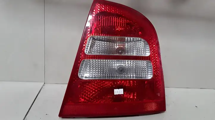 Skoda Octavia Mk1 (1U) (1996 - 2004) 1U6945096 Задний фонарь в кузове — фото 1