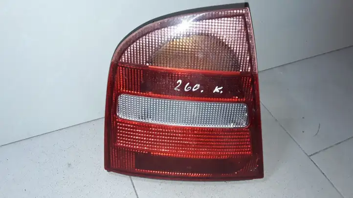 Skoda Octavia Mk1 (1U) (1996 - 2004) 1U6945095 Задний фонарь в кузове — фото 1