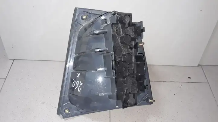 Skoda Octavia Mk1 (1U) (1996 - 2004) 1U6945095 Задний фонарь в кузове — фото 2