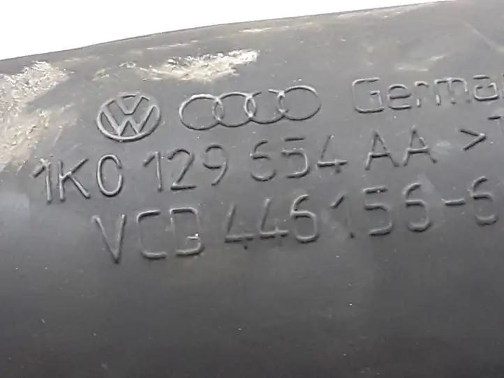 Volkswagen Golf V (2003 - 2009) 1K0129654AA Трубка подачи воздуха — фото 4