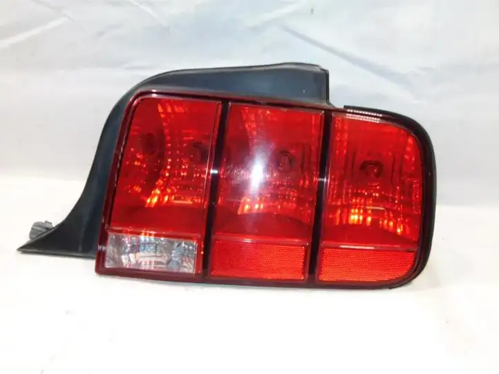 Ford Mustang V (2005 - 2014) 4R3Z13404AA Задний фонарь в кузове — фото 1