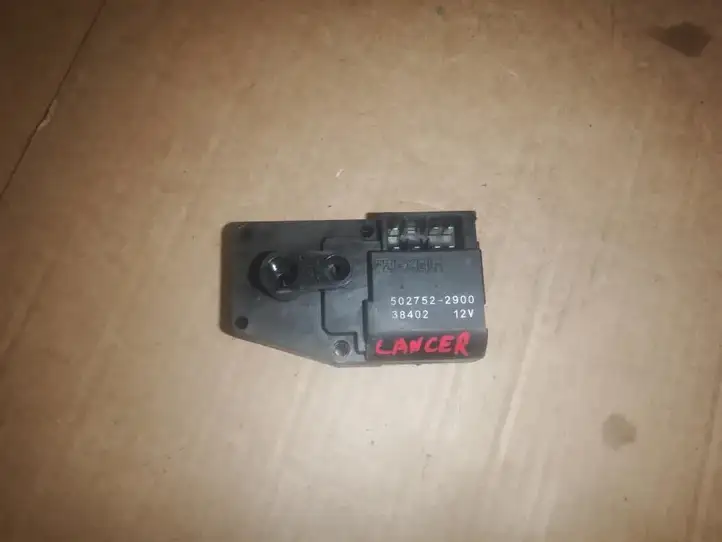 Mitsubishi Lancer (2003 - 2007) MR568912 Двигатель задвижки потока воздуха — фото 3