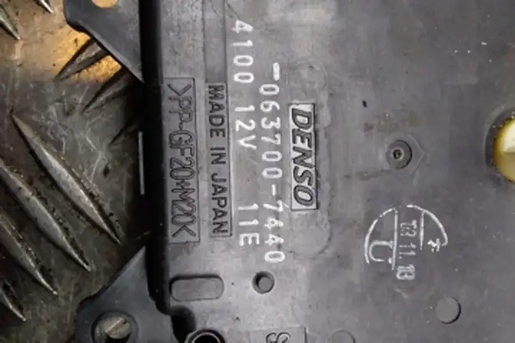 Toyota Prius (XW20) (2003 - 2009) 0637007440 Двигатель задвижки потока воздуха — фото 2