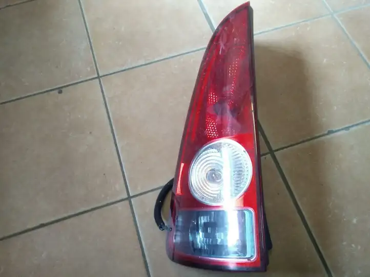 Renault Espace - Grand espace IV (2004 - 2014) 8200027153 Задний фонарь в кузове — фото 1