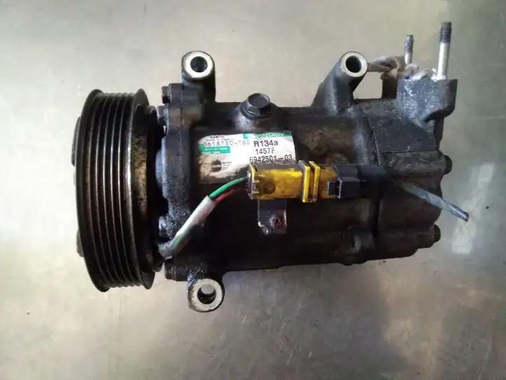 Mini One Cooper Coupe R56 (2004 - 2014) 694250103 Компрессор (насос) кондиционера воздуха — фото 1