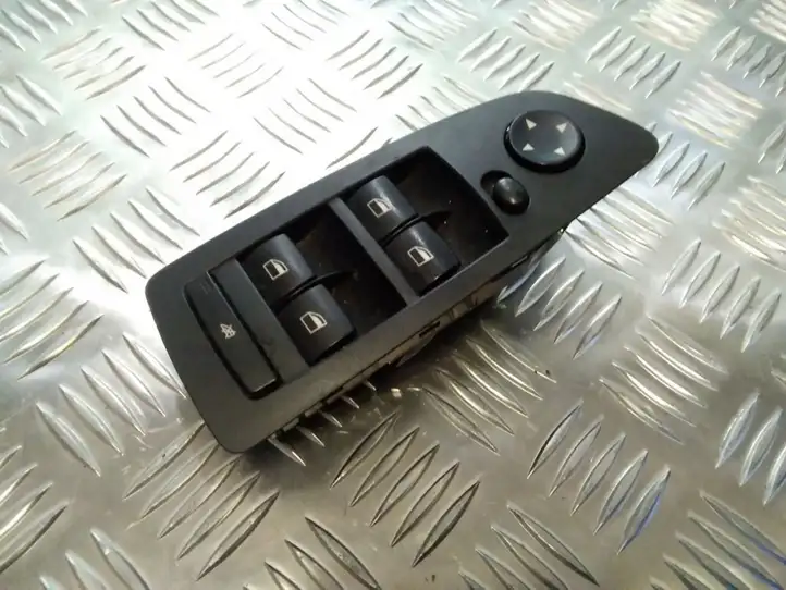 BMW 1 E81 E87 (2004 - 2011) 913208201 Кнопка стеклоподъемников — фото 1
