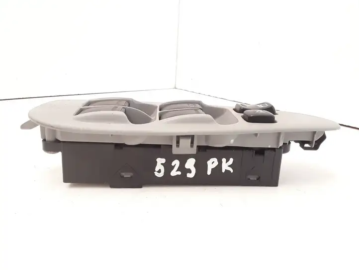 Nissan Almera (2000 - 2006) 80961BU400 Кнопка стеклоподъемников — фото 2