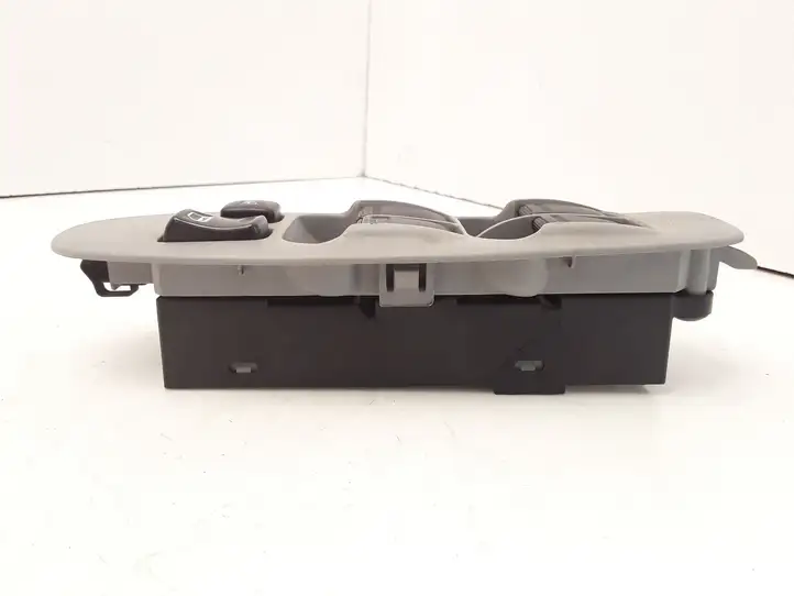 Nissan Almera (2000 - 2006) 80961BU400 Кнопка стеклоподъемников — фото 3