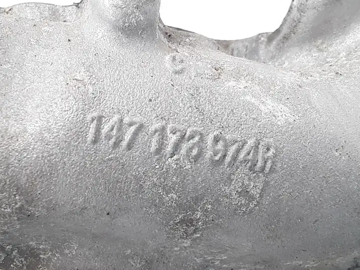 Nissan Qashqai (2013 - 2017) 147173974R Кронштейн охладителя EGR — фото 2