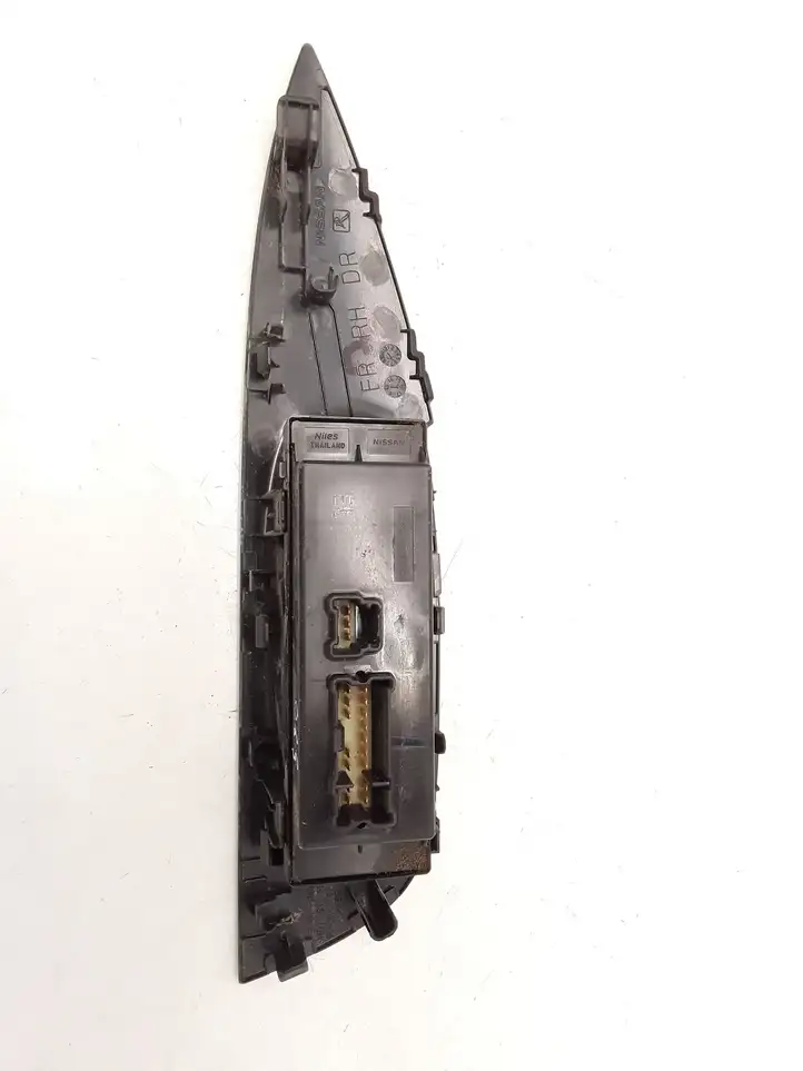 Nissan Qashqai (2013 - 2017) 809604EA0AX Блок кнопок стеклоподъемников — фото 5