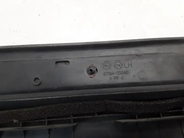 Toyota Avensis T250 (2006 - 2009) 6791405040 Внутренняя отделка переднего порога — фото 2