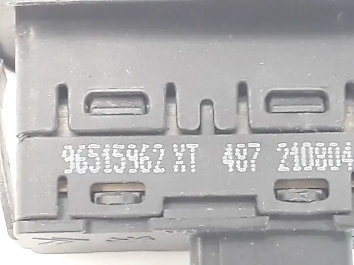 Citroen C5 (2004 - 2008) 96515962XT Кнопка стеклоподъемников — фото 4