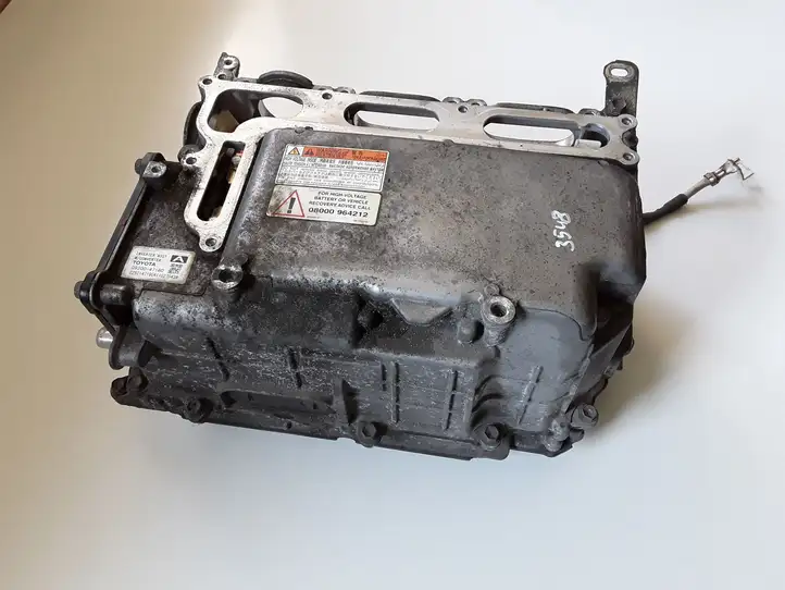 Toyota Prius (XW30) (2009 - 2015) G920047180 Инвертор напряжения — фото 2