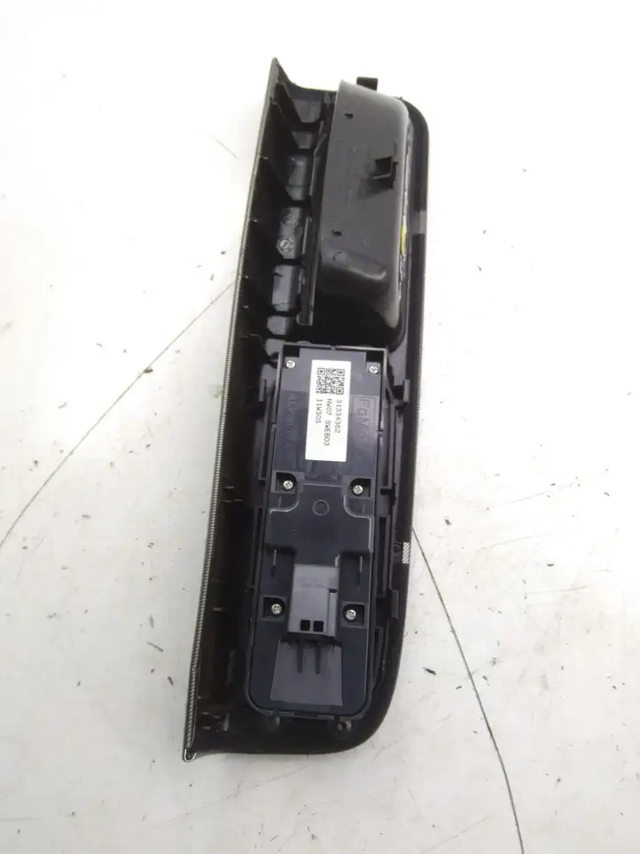 Volvo C30 (2010 - 2013) 31334362 Кнопка стеклоподъемников — фото 2