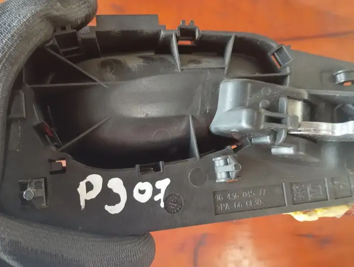 Peugeot 307 CC (2001 - 2005) 9643604577 Внутренняя ручка задней двери — фото 6