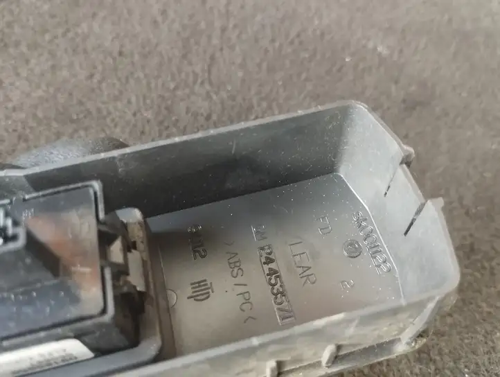 Opel Vectra C (2002 - 2005) 09185958 Блок кнопок стеклоподъемников — фото 2