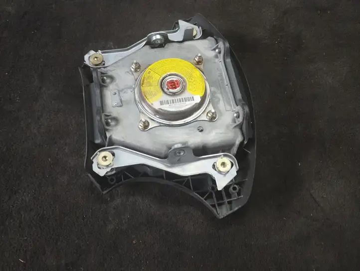 Toyota Avensis Verso (2004 - 2009) E5CB3140092 Подушка безопасности руля — фото 7