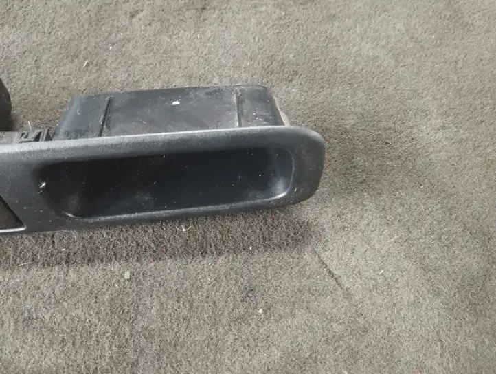 Toyota Avensis Verso (2004 - 2009) 8403044020 Блок кнопок стеклоподъемников — фото 5