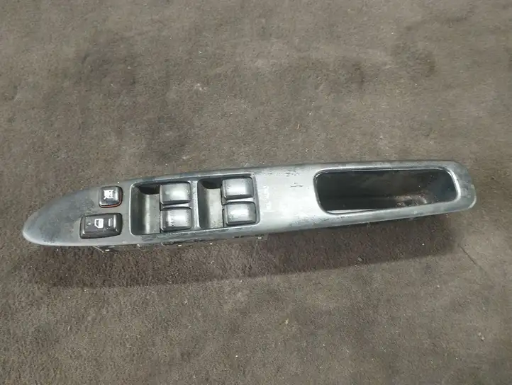 Toyota Avensis Verso (2004 - 2009) 7423244130 Блок кнопок стеклоподъемников — фото 1