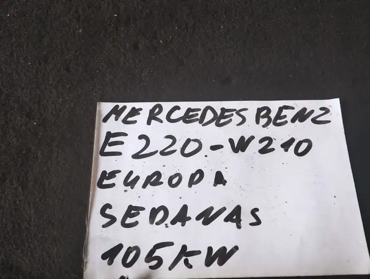 Mercedes-Benz E W210 (1995 - 2002) 2108100530 Пепельница — фото 4