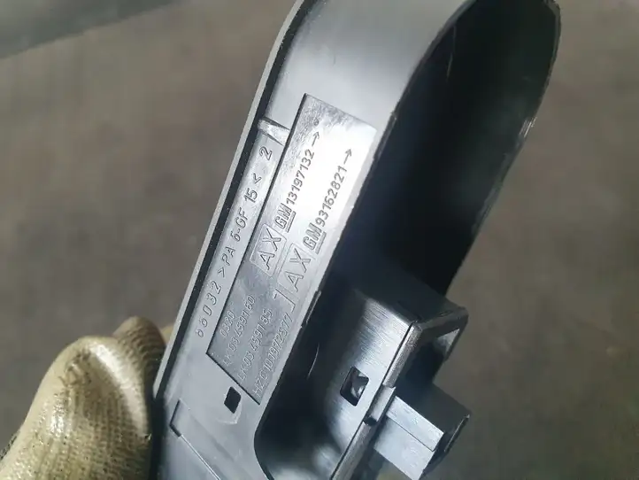 Opel Zafira B (2003 - 2006) 13197132 Блок кнопок стеклоподъемников — фото 2