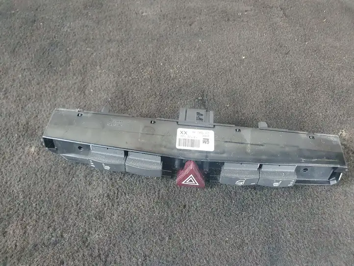 Opel Zafira B (2003 - 2006) 13100109 Включатель аварийных фонарей — фото 1