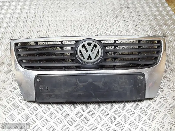 Volkswagen PASSAT B6 (2005 - 2010) Передняя решетка — фото 1