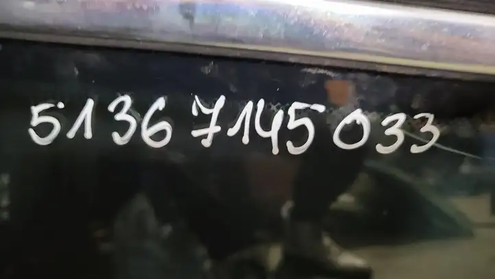 BMW 5 E39 (1996 - 2003) 51367145033 Заднее боковое стекло — фото 3