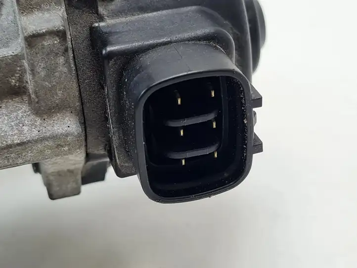 Toyota Auris E180 (2012 - 2018) 2560137010B Охладитель клапана EGR — фото 9