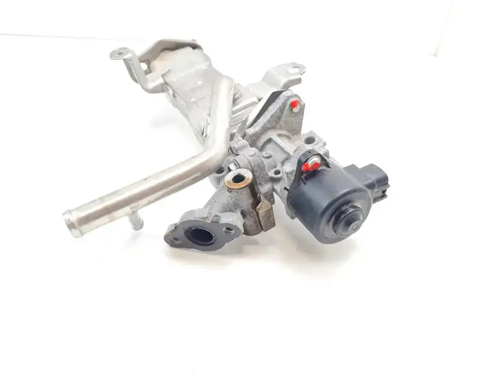 Toyota Auris E180 (2012 - 2018) 2560137010B Охладитель клапана EGR — фото 10