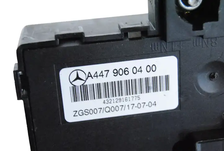 Mercedes-Benz Vito W447 (2014 - ) A4479060400 Блок предохранителей (комплект) — фото 5