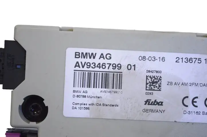BMW 5 F10 F11 (2009 - 2016) 9346799 Усилитель антенны — фото 4