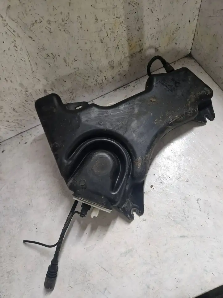 Peugeot 508 (2010 - 2014) 9681917180 Бак жидкости FAP — фото 3