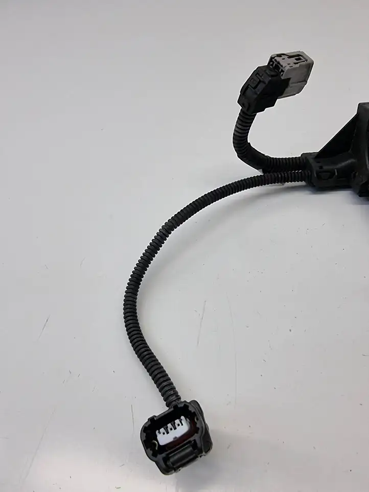 Toyota RAV 4 (XA50) (2018 - ) 8221933140 Прочая электропроводка — фото 4