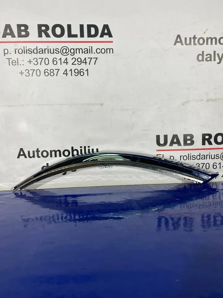 Toyota Corolla E160 E170 (2013 - ) 5318202010 Окантовка фары — фото 1