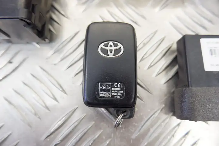Toyota Prius (XW30) (2009 - 2015) 8999047060 Комплект системы зажигания — фото 6