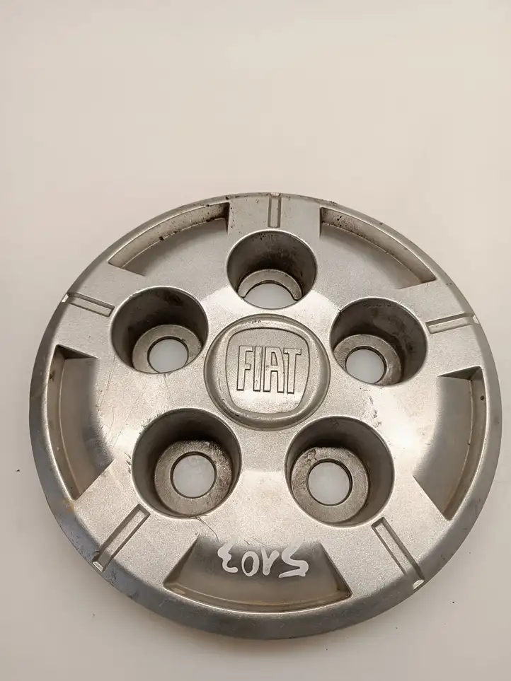 Fiat Ducato (2014 - )  B985 Заводская крышка (крышки) от центрального отверстия колеса