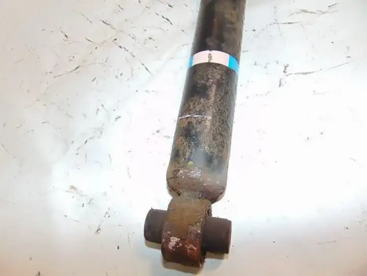 Toyota Avensis T270 (2012 - 2015)  485308Z017 Задний амортизатор с пружиной