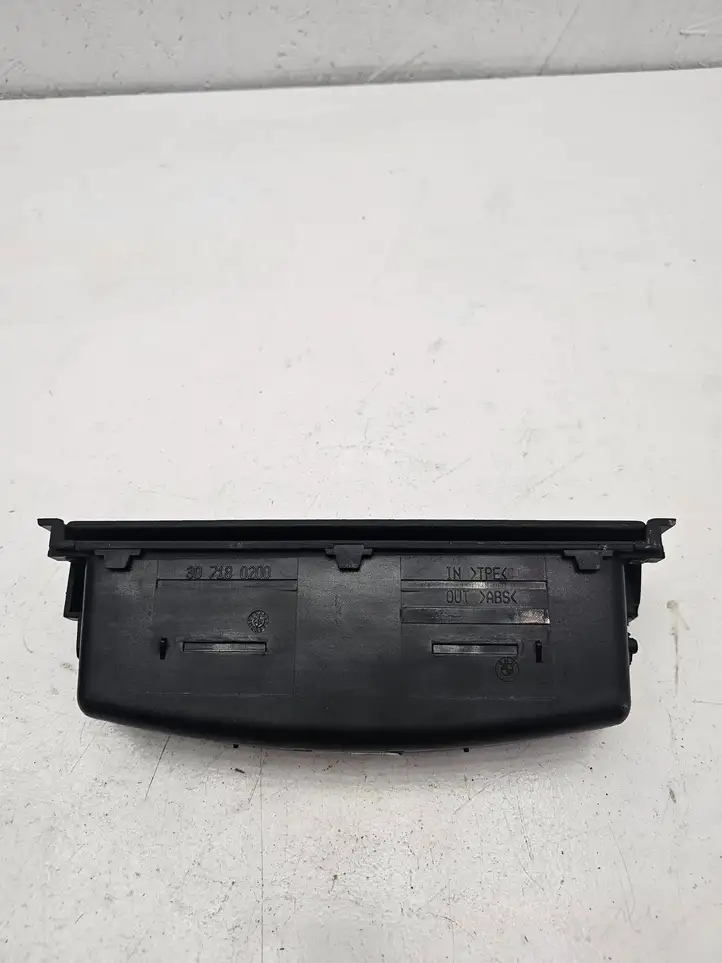 BMW 3 E46 (1998 - 2005) 8202188 Другая деталь консоли (туннеля) — фото 4