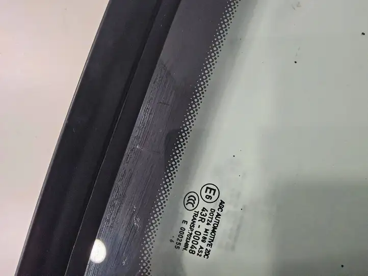 Porsche 718 Cayman 982 982c (2016 - ) 98154311205 Заднее боковое стекло — фото 3