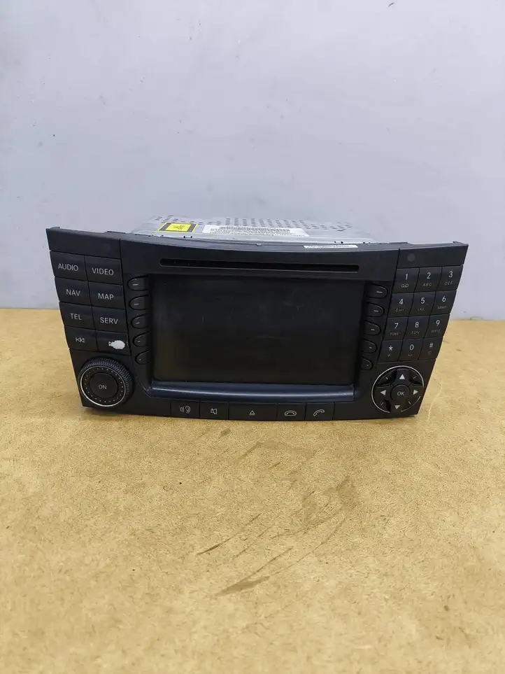 Mercedes-Benz E W211 (2002 - 2009) A2118270157 Навигационные карты CD/DVD — фото 1
