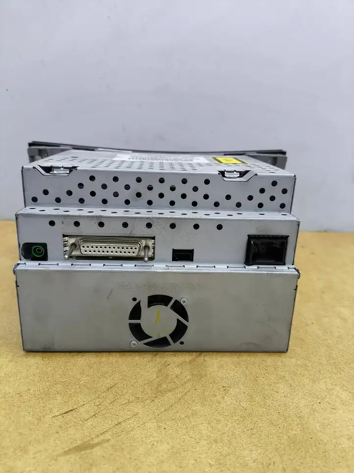 Mercedes-Benz E W211 (2002 - 2009) A2118270157 Навигационные карты CD/DVD — фото 4