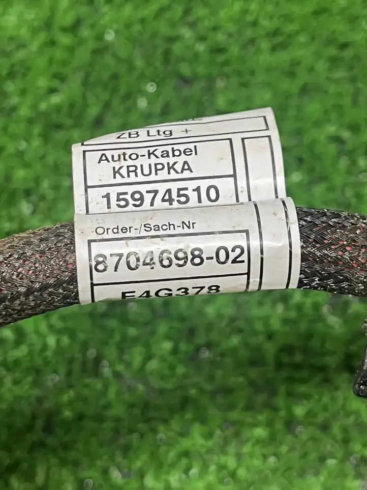 BMW 3 G20 G21 (2019 - ) 8704698 Плюсовой провод аккумулятора — фото 3