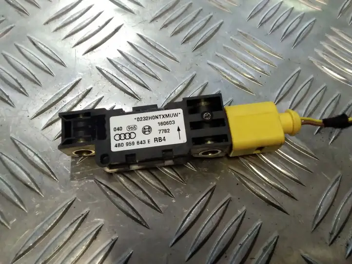 Audi A3/S3 8L (2000 - 2003) 4B0959643E Датчик удара SRS — фото 1