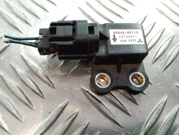 Hyundai Terracan (2004 - 2007) 95640M3110 Датчик удара SRS — фото 1