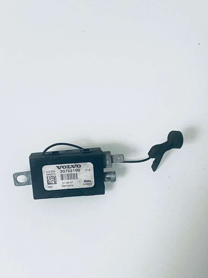 30752169 Volvo C30 Antenos stiprintuvas