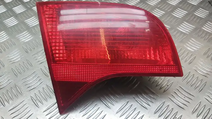 Audi A4 S4 B7 8E 8H (2004 - 2009) 8E9945093 Задний фонарь в крышке багажника — фото 1