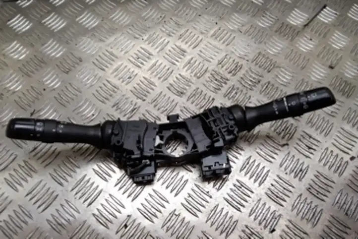 Toyota Prius (XW20) (2003 - 2009) 173832 Переключатель стеклоочистителей — фото 1