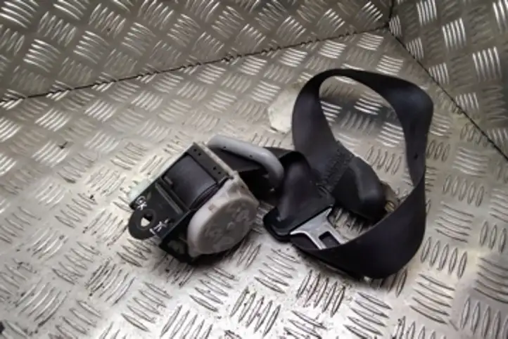 Toyota Avensis Verso (2001 - 2004) 07177 Задний ремень безопасности — фото 1